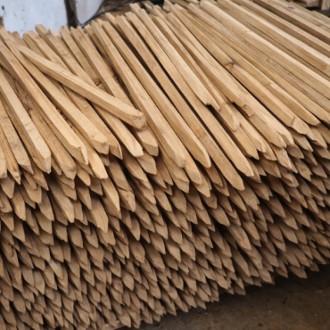 SAGDIC Karó hegyező berendezés 4 + 1 körfűrésszel